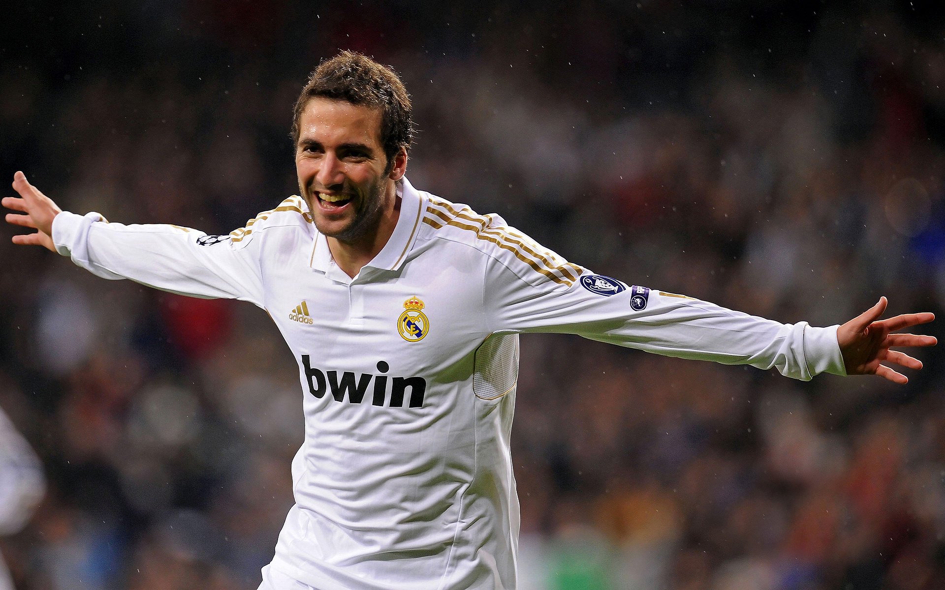 亚洲杯足球赛中国队战胜强敌，顺利晋级，亚洲杯中国队比赛结果